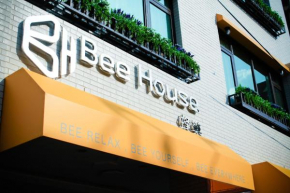 Отель Bee House - Taipei Station Branch  Тайбэй